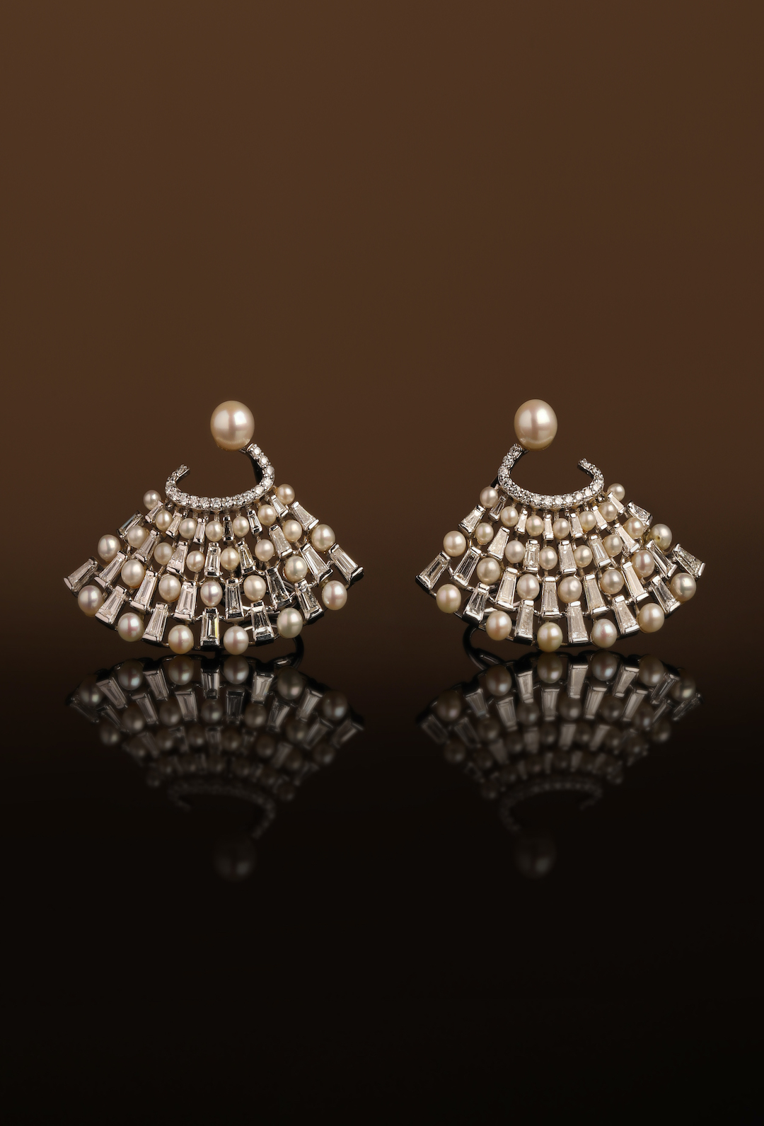 Baguette and pearl fan earrings